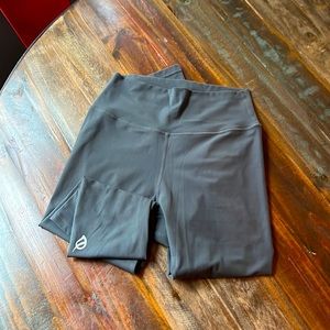 PTula leggings gray brown size medium
